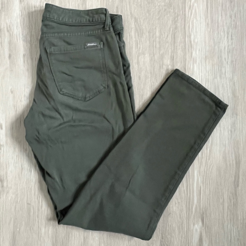 Eddie Bauer Olive Green Slightly Curvy Slim Straight Jeans 6